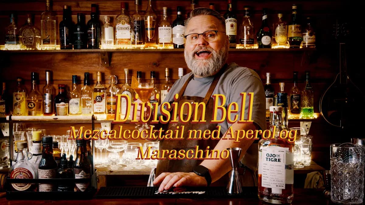 Division Bell -Mezcalcocktail med Aperol og Maraschino
